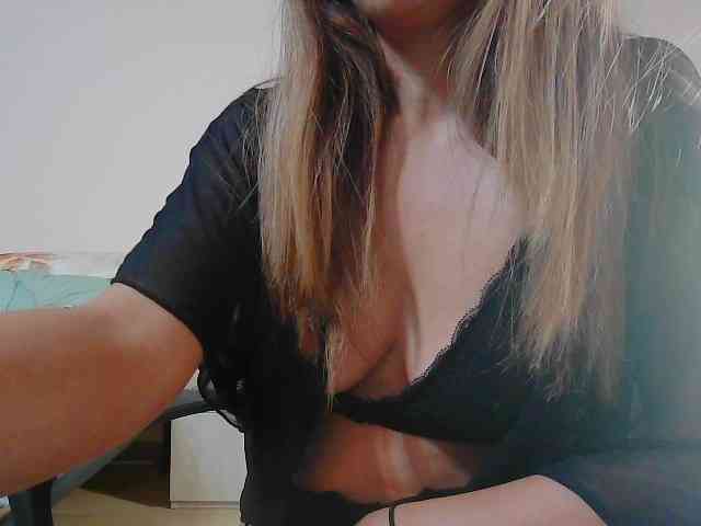 Modella: itspeachglow