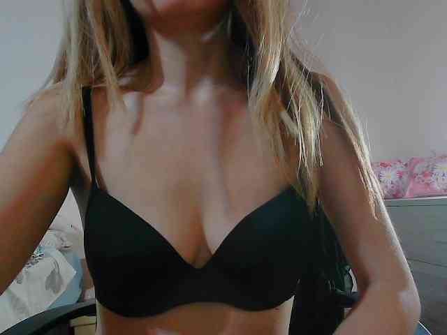 Modella: itspeachglow