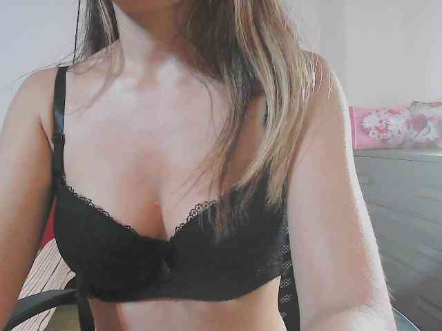 Modella: itspeachglow