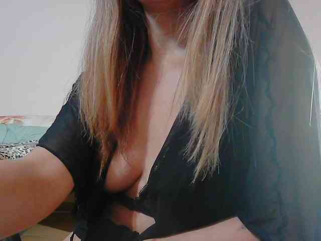 Modella: itspeachglow