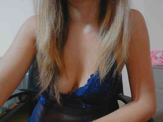 Modella: itspeachglow