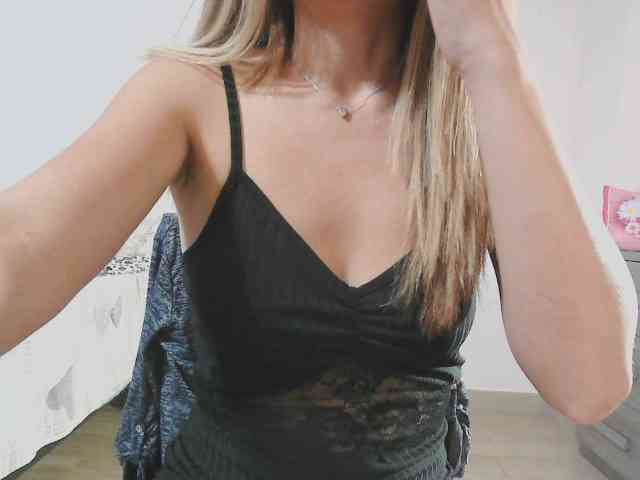 Modella: itspeachglow