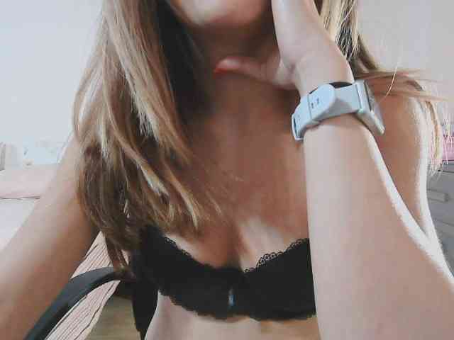 itspeachglow webcam