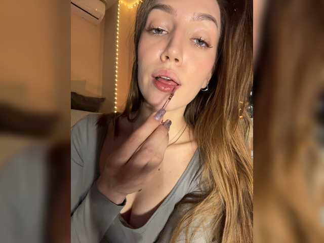 Kyrymi live cam on BongaCams