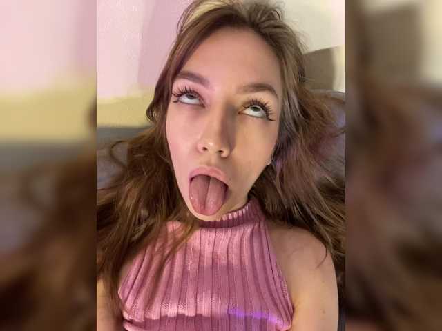 Kyrymi live cam on BongaCams