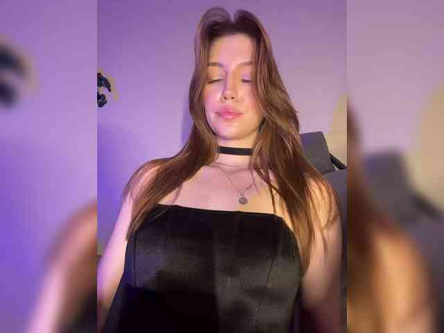 AnyaCeleste webcam