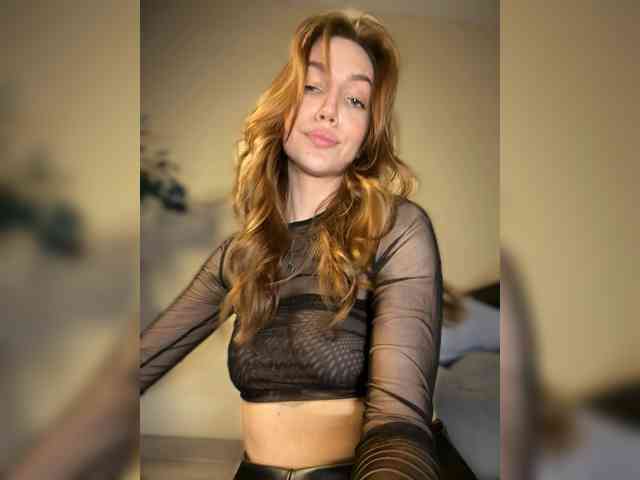 AnyaCeleste webcam