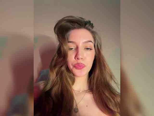 AnyaCeleste webcam