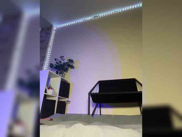 AnyaCeleste webcam