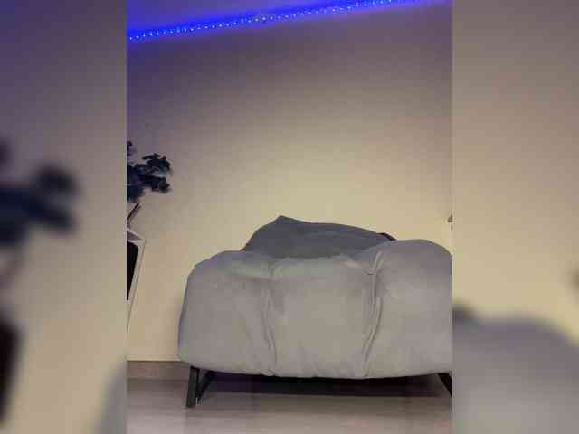AnyaCeleste webcam