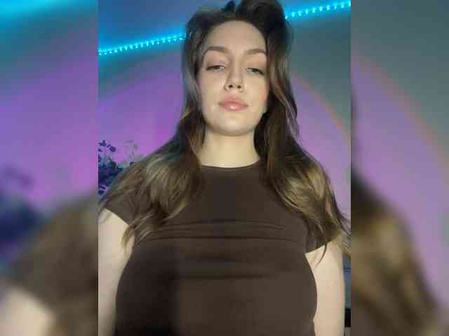 AnyaCeleste webcam
