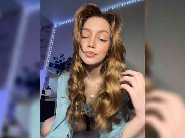 AnyaCeleste webcam