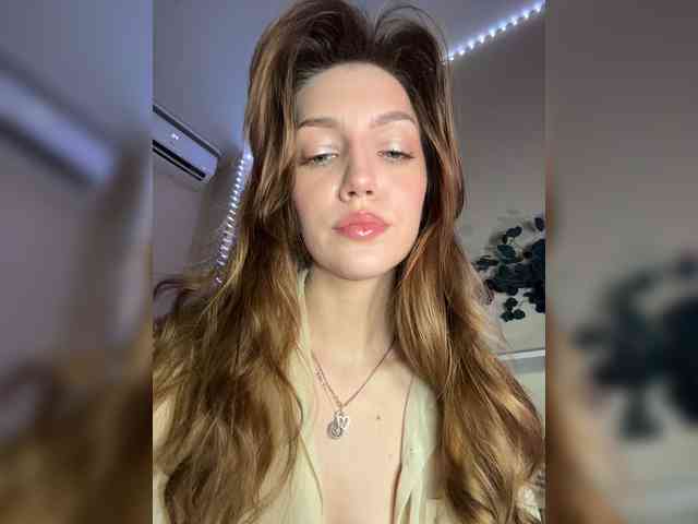 AnyaCeleste webcam