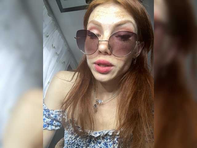 Magic-Alice live cam on BongaCams