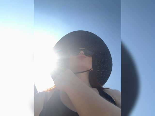 Magic-Alice live webcam show