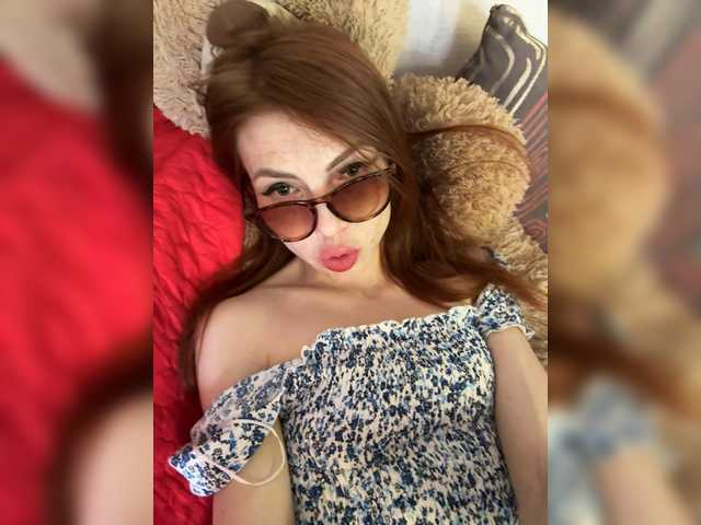 Magic-Alice live cam on BongaCams