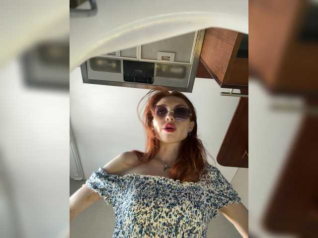 Magic-Alice live cam on BongaCams
