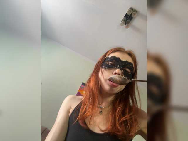 Magic-Alice live cam on BongaCams