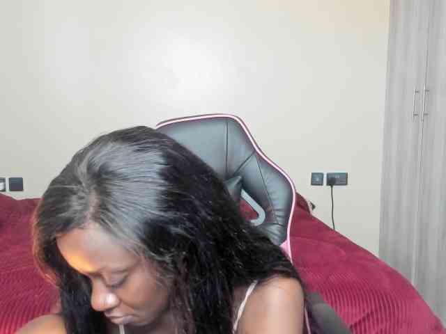 Trizzytariaa webcam