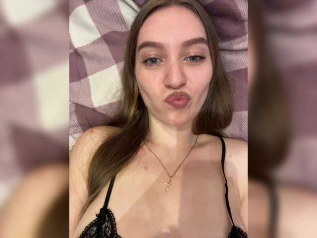CyrilaPuff live cam on BongaCams
