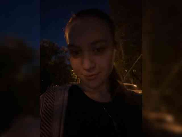 CyrilaPuff webcam