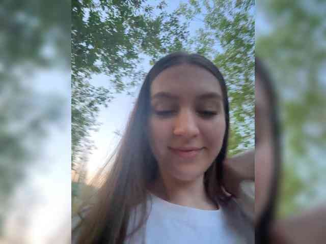 CyrilaPuff webcam