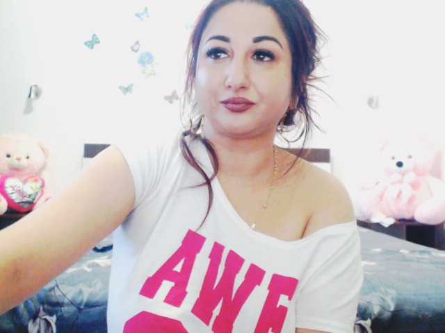 mayarebecca live cam on BongaCams