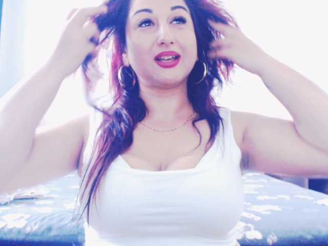 mayarebecca live cam on BongaCams