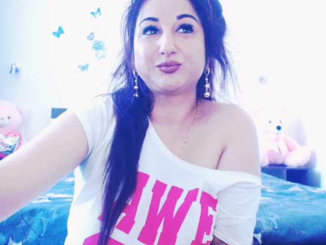 mayarebecca live cam on BongaCams