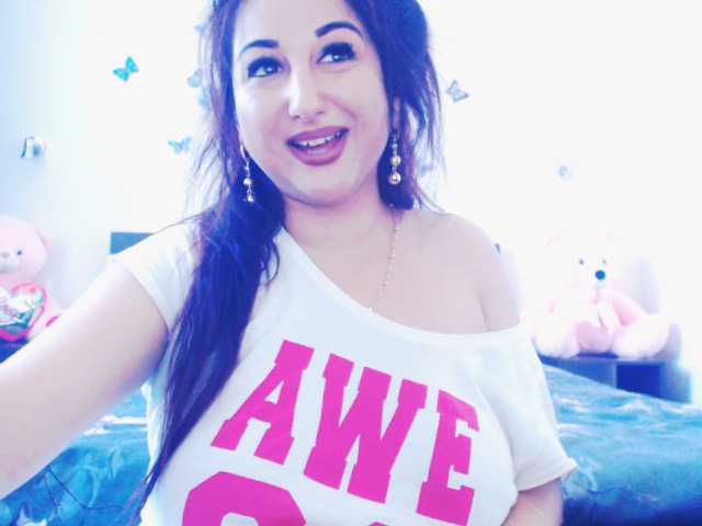 mayarebecca live cam on BongaCams
