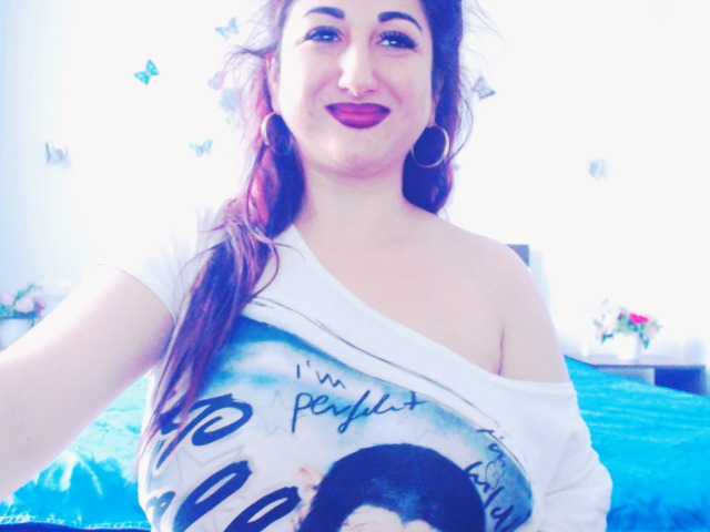 naughtymaya4you live cam on BongaCams