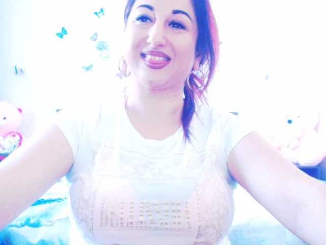 mayarebecca live cam on BongaCams