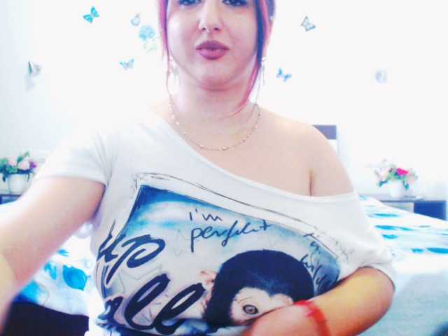 mayarebecca live cam on BongaCams