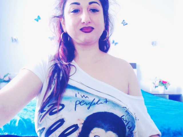 naughtymaya4you live cam on BongaCams