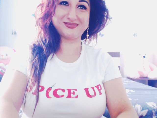 mayarebecca live cam on BongaCams