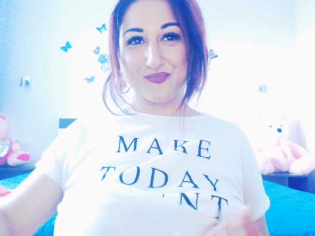 mayarebecca live cam on BongaCams