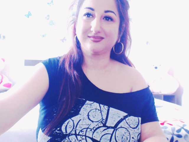 mayarebecca live cam on BongaCams