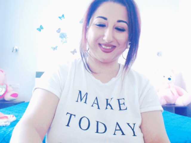 mayarebecca live cam on BongaCams