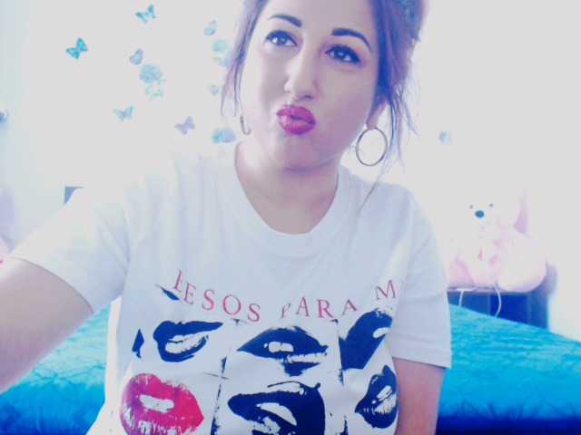 mayarebecca live cam on BongaCams
