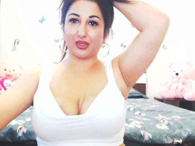 Modella: mayarebecca