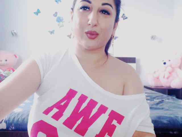 Modella: mayarebecca