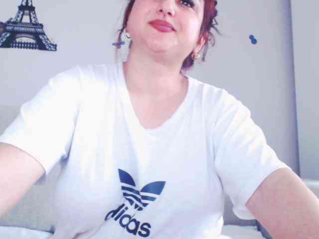 Modella: mayarebecca