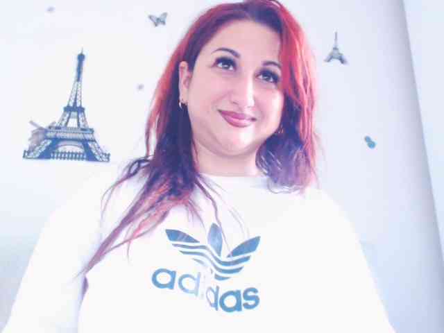 Modella: mayarebecca