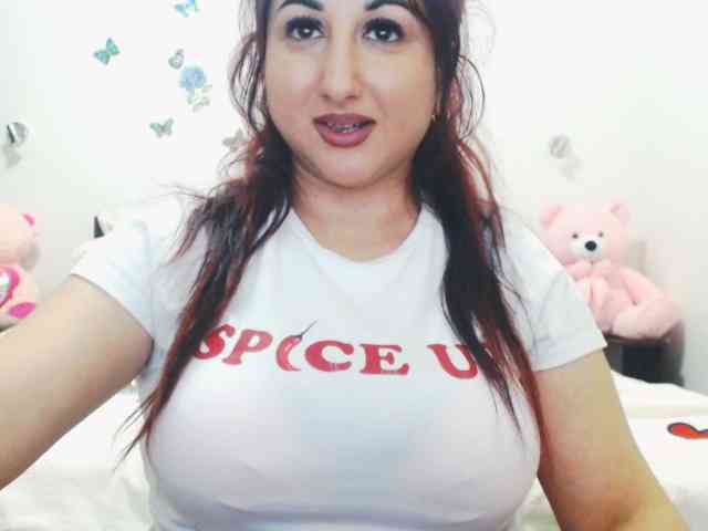 Modella: mayarebecca