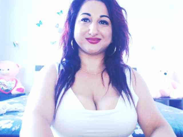Modella: mayarebecca