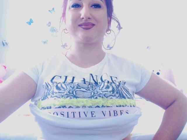 Modella: mayarebecca