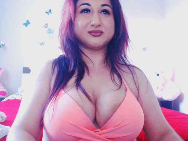 Modella: mayarebecca