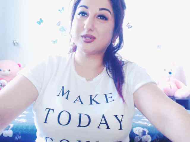 Modella: mayarebecca