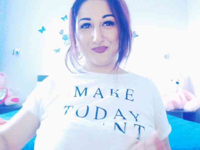 Modella: mayarebecca