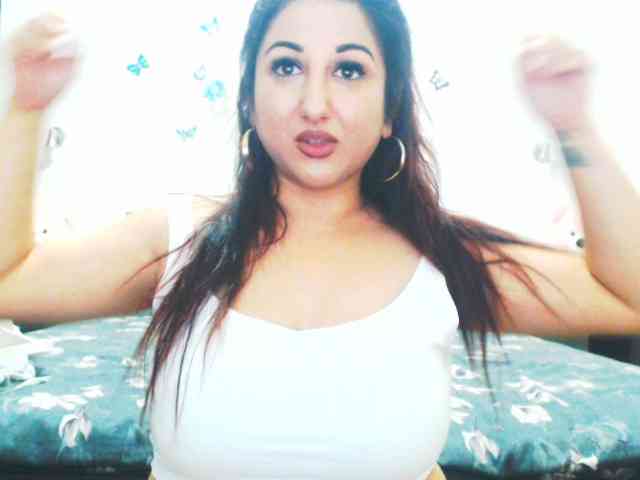 Modella: mayarebecca
